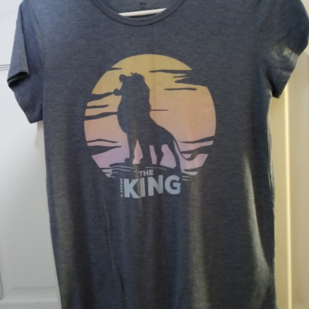 Girls tshirt